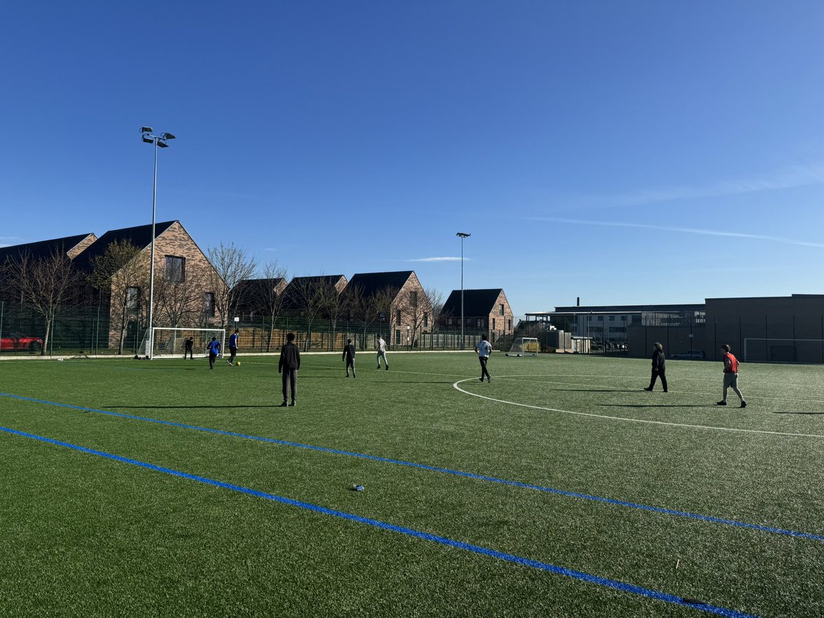 Miss Owen tweet media