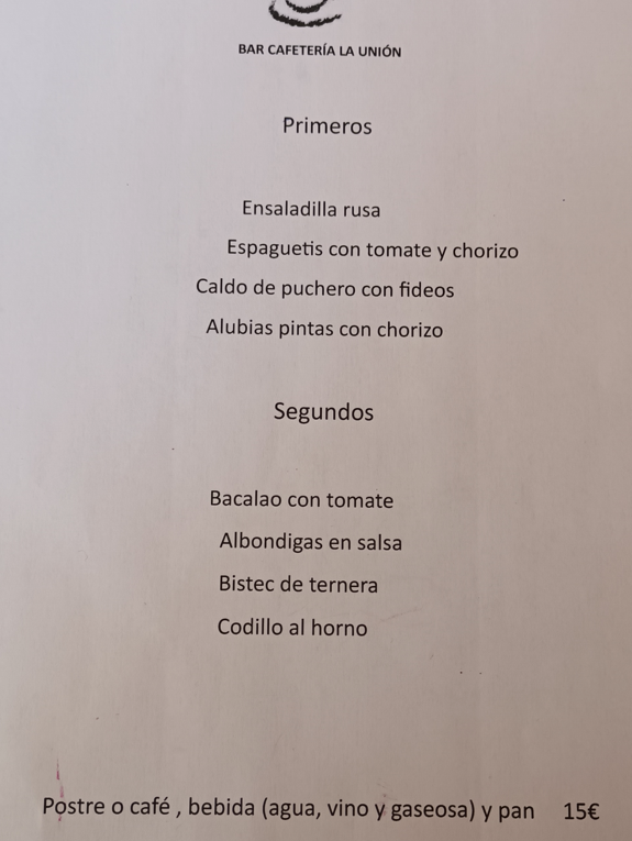 Juega al golf y repón energías en Bar Cafetería la Unión 975 30 61 43