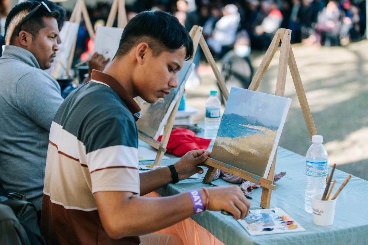 A Day with Colours with Avya Club– A beautiful throwback to the vibrant moments at the Ncell Foundation Nepal Literature Festival. The day was filled with creativity, inspiration, and of course, all the colours that made it unforgettable.