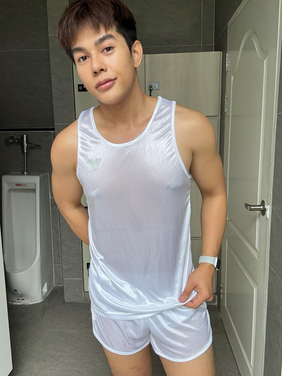 man (@manwattha) on Twitter photo 