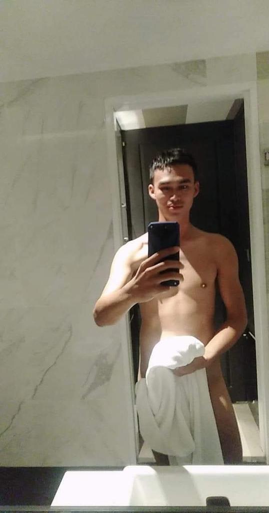 #ร้อยเอ็ด  คืนนี้ที่ร้อยเอ็ดนะครับทักได้