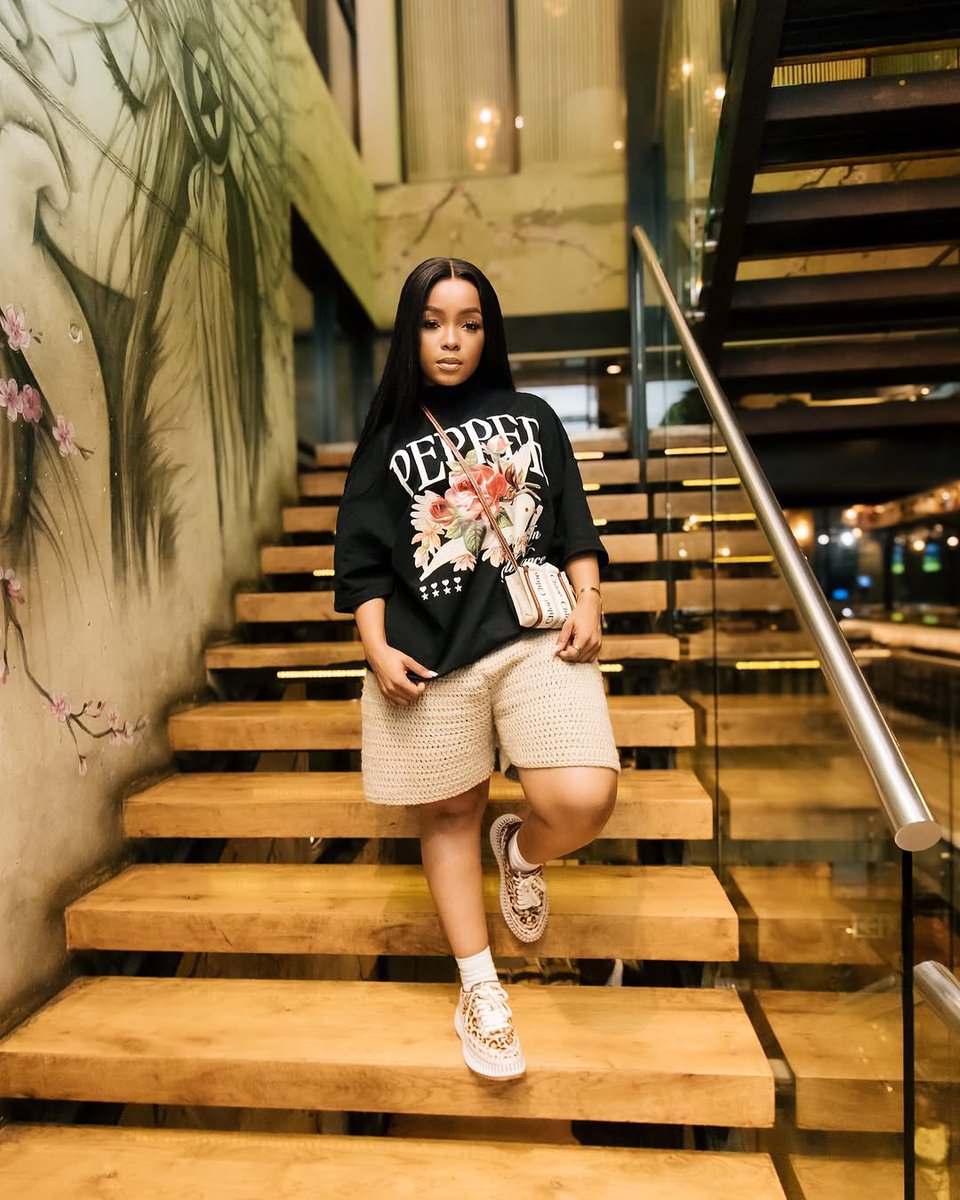 PepperAbundance's tweet photo. @tdkmacassettee wearing our dove oversized tee 🥹🥹🔥🔥🙏🏼

Visit us at Klerksdorp City Mall or shop online at https://t.co/ap3a3zsK8r https://t.co/zLRylw0xsv