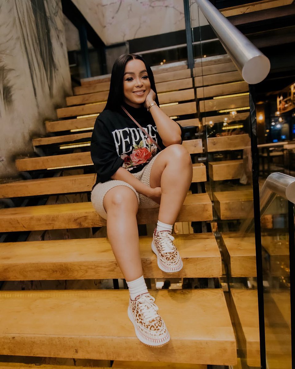 PepperAbundance's tweet photo. @tdkmacassettee wearing our dove oversized tee 🥹🥹🔥🔥🙏🏼

Visit us at Klerksdorp City Mall or shop online at https://t.co/ap3a3zsK8r https://t.co/zLRylw0xsv