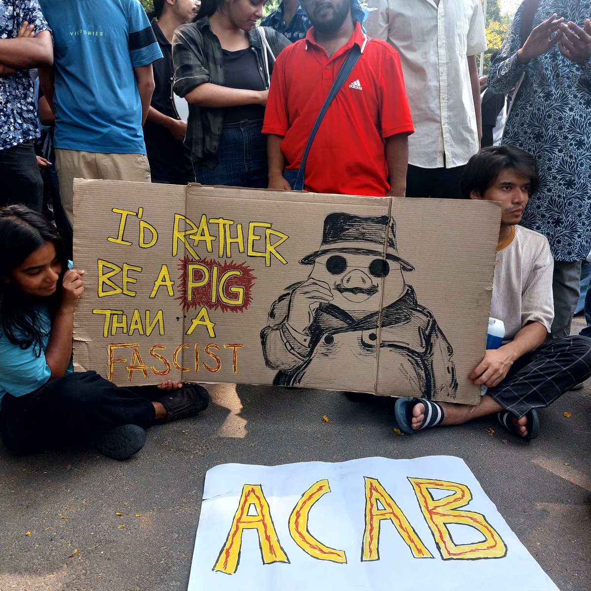 nikamma_a's tweet photo. Never a fascist like @revanth_anumula @RahulGandhi @INCIndia #SaveHCUBioDiversity #SaveHyderabadForest #HCU #HyderabadCentralUniversity https://t.co/OuKGR1v5BS