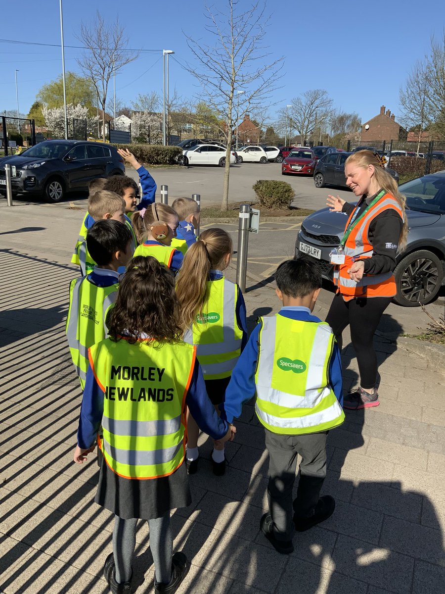 MNA_Year2's tweet photo. Year 2 are learning all about road safety, using: The Green Cross Code.@morley_newlands https://t.co/Gw6d4mRl2i