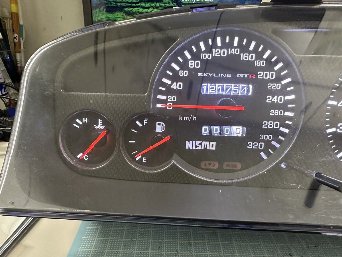 mokomoko9981's tweet image. R33  スカイラインGT-R

ワンオフ文字盤製作　NISMO風ベース
320km/h スケール変更
LEDバックライト
11000回転

GT−Rでは無い33シリーズスカイラインも
製作可能です。

#R33 #GTR #スカイライン