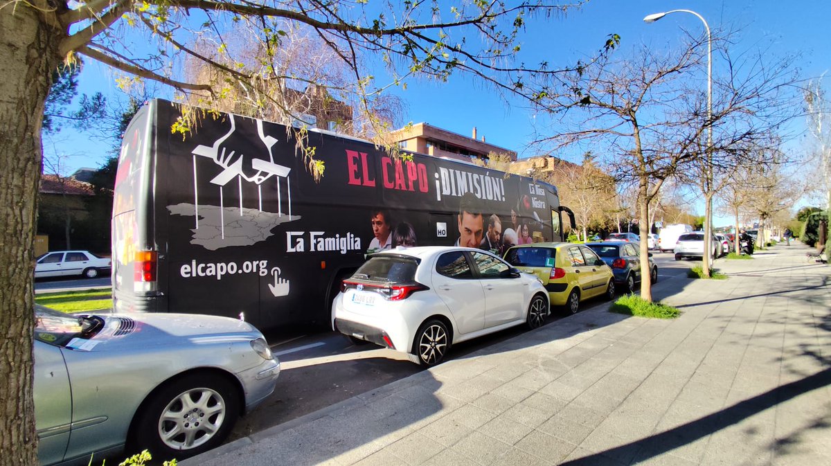 hazteoir's tweet photo. La joya de la flota de @hazteoir. 🚌

¿Pero cómo puede ser tan bonito?

Da igual por donde lo mires. Todos sus lados están curradísimos. Todo al detalle.

#CapoBusHO