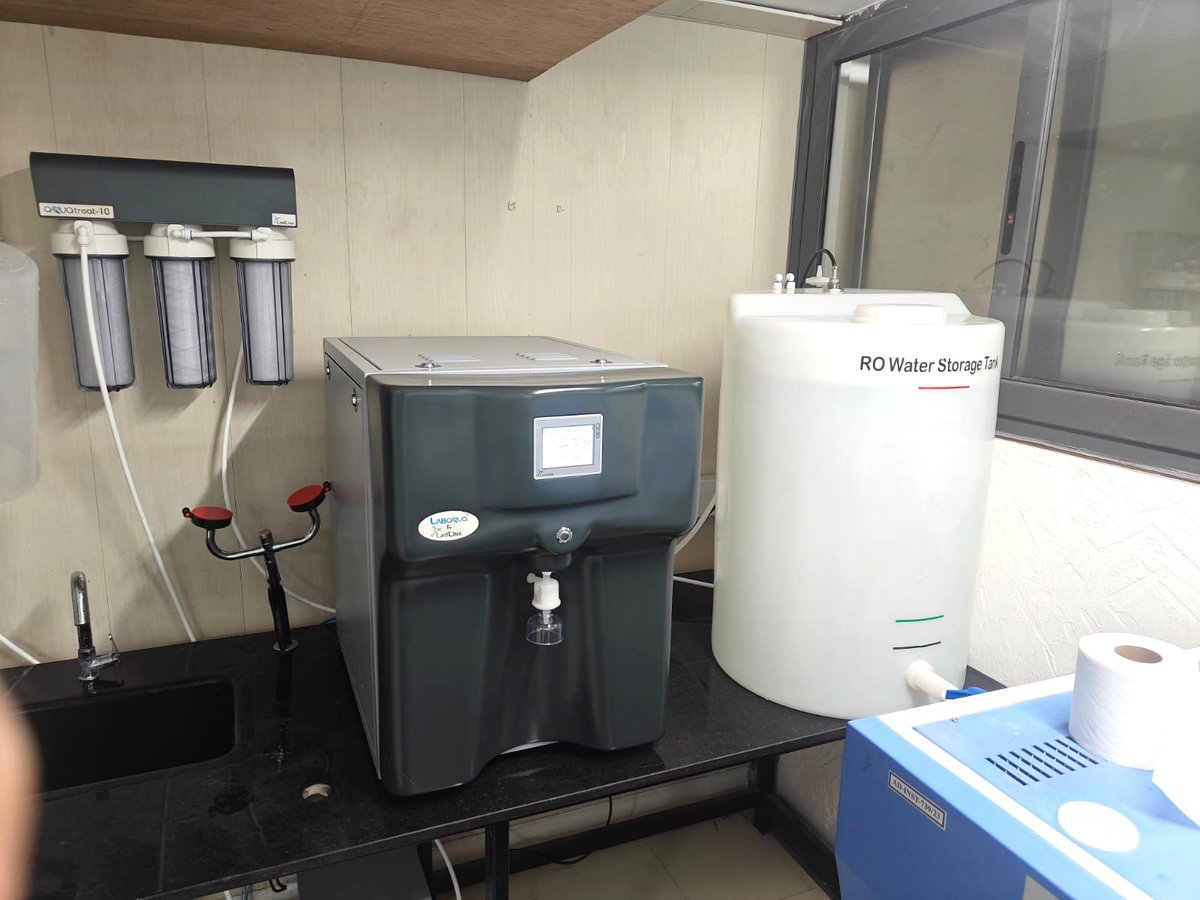 Lablink12's tweet photo. 📢 Another Successful Installation!

We are happy to announce the successful installation of our LABaQUa Water Purification System at Intervein Research Labs Private Limited, Ahmedabad. 💧🔬

Thank you, Intervein Research Labs, for trusting us with your needs.🌍💙

#LABaQUa https://t.co/WMnXHPUrvV