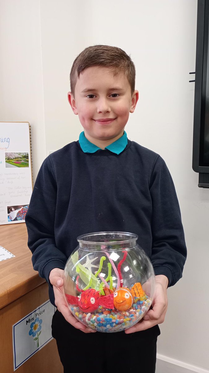 LFHighlands's tweet photo. I loved seeing what Korbin has created for our egg challenge this week! I am very impressed! I can't wait to see what else is brought in. @HighlandsPS https://t.co/SjVhLltIYb