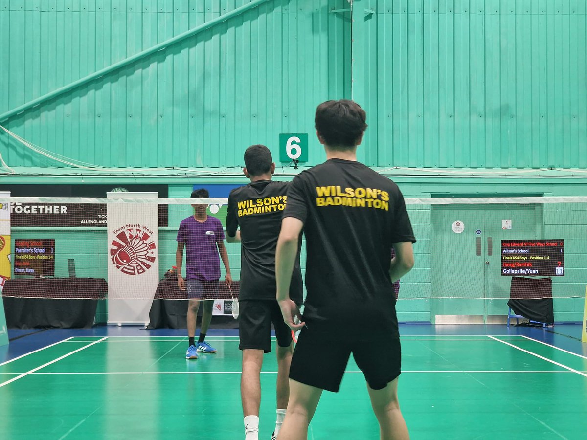 3️⃣rd place! Congratulations to our KS4 Badminton team who came third in the Badminton England National Finals on Sunday. Well done to all students involved and also to Mr Molyneux, Mrs Ableman and Mr Rees 🏸🥉🟡⚫️