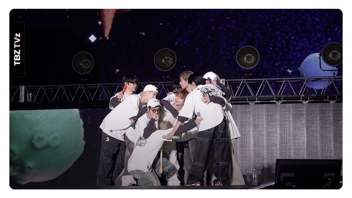 THEBOYZ_officl's tweet photo. [🎥] [TBZ TVz] THE BOYZ FAN-CON 'THE B LAND' in JAPAN Behind

https://t.co/NbuUyI7CnU

#THEBOYZ #더보이즈
#THEBLAND #더비랜드 https://t.co/8Rr1rfjA79