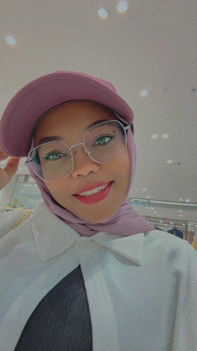 Missblue33's tweet photo. #EidMubarak https://t.co/Lx0q8JyePP