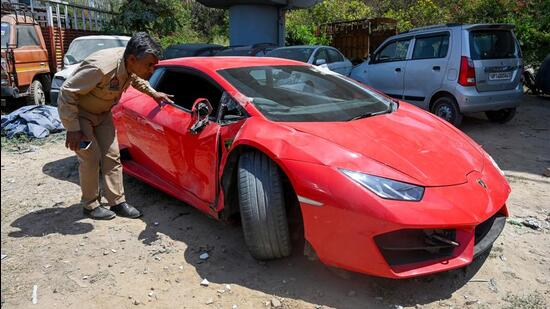 Technician called in to check Lamborghini Huracán that injured two in Noida

hindustantimes.com/cities/noida-n…