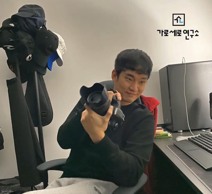 Spilltheteamam's tweet photo. Kim soohyun pedop*ile, udah bunuh orang, media play, sumpah lu iblis, ini lu harus kena cancel sih, dan lu bayar semua kerugian yang lo buat, lo jatuh bangkrut dan ngerasain yang kim saeron rasain https://t.co/yeoPtP6z20