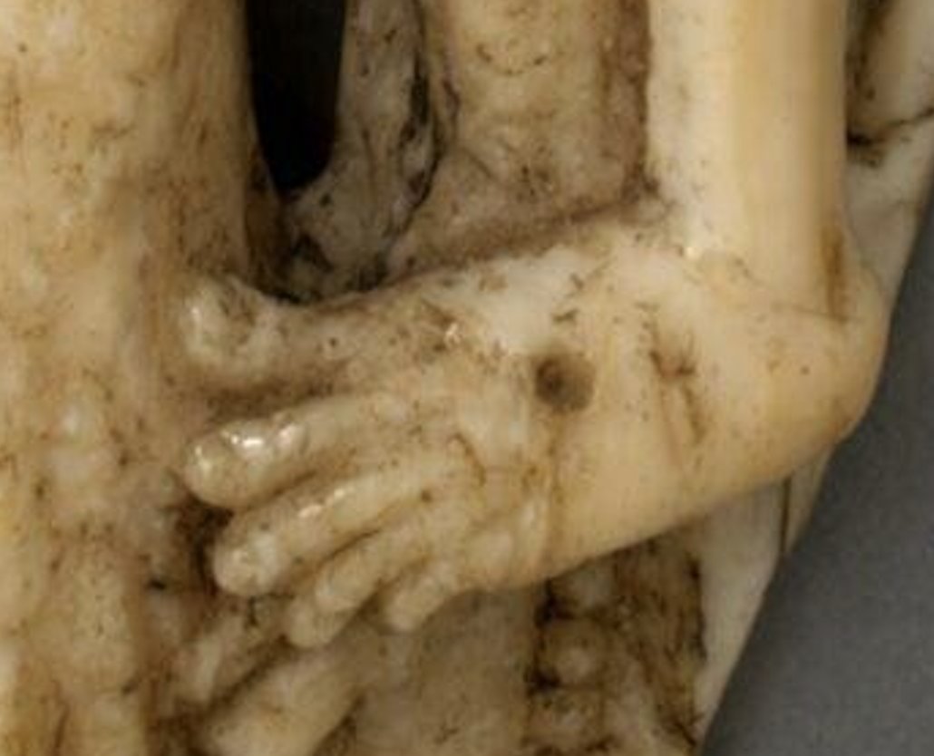 A deeply moving Deposition from the Cross - Joseph of Arimathea lifts the lifeless body of Jesus down.

Made c. 1200 in England from walrus ivory.

(V&amp;A, London)