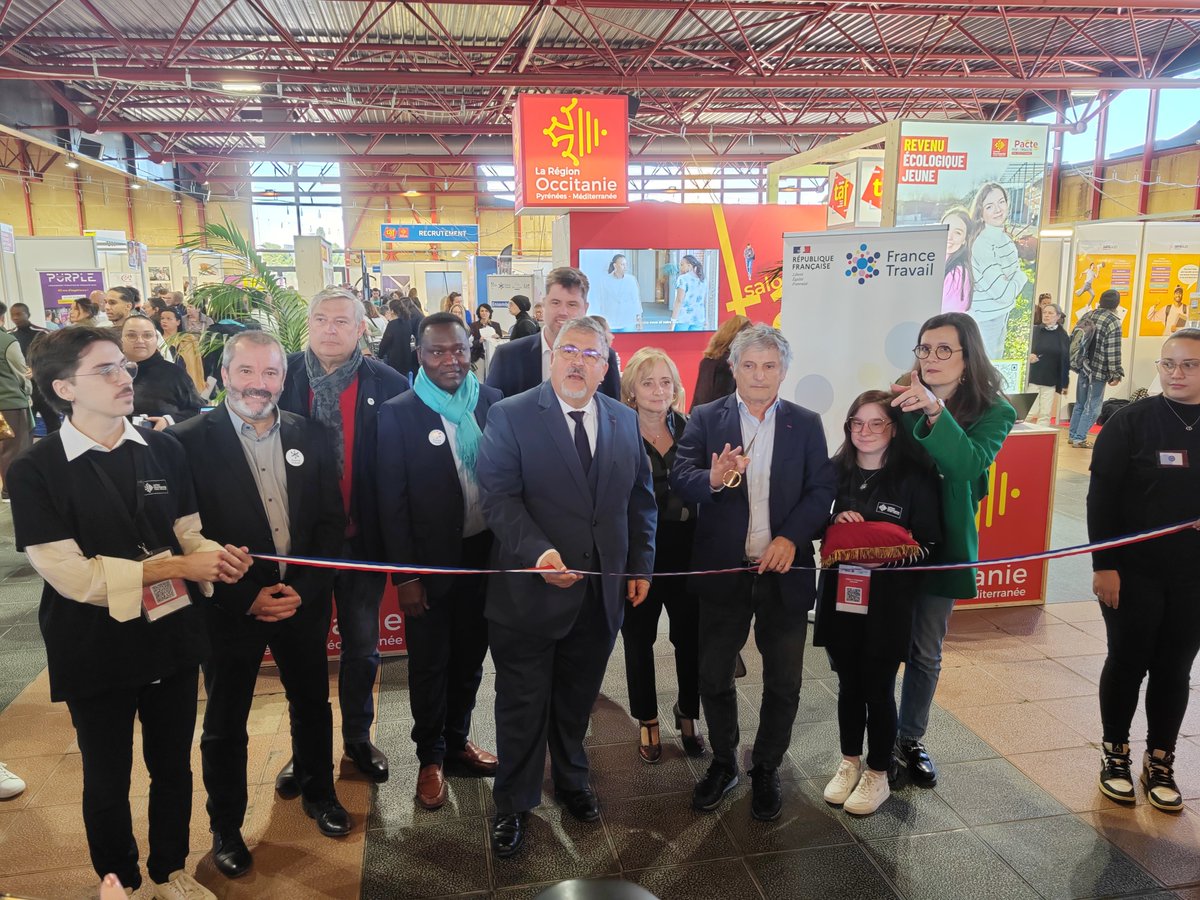 Au TAF de Narbone, ils coupent le ruban ! <a href="/DidierCodorniou/">Didier Codorniou</a>, vice-pdt <a href="/Occitanie/">Région Occitanie</a>, Christian Pouget, Préfet de l'Aude,<a href="/BectDaniel/">Daniel Bect</a>, directeur   <a href="/Oranomalvesi/">Orano Malvési</a> , Sandrine Sirvent, conseillère déptle , Thierry Deniau, président de l'UMIH,  <a href="/PierreGouzy/">Pierre GOUZY</a>,directeur <a href="/FranceTravail/">France Travail</a> Narbonne