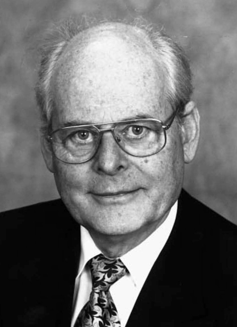 rdrons's tweet image. Hartmut Bärnighausen, one of the most important German solid-state chemists and inventor of the group-subgroup family trees, has passed away at the age of 92. He was a fine colleague, always moderate in tone, extremely precise in his arguments. Despite his very few publications,…