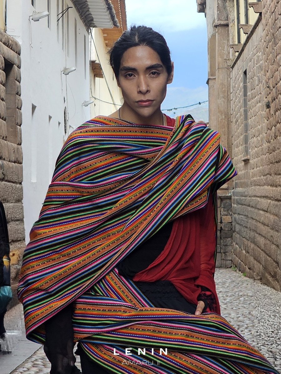 Lenintamayoqpop's tweet image. Este florecer está hecho con las lágrimas de un gran pueblo 🌧💐 ¡LA GRAN LLAQTA! Cusco 
#leninqpop #quechuapop #lallaqta #cusco #peru #qpop