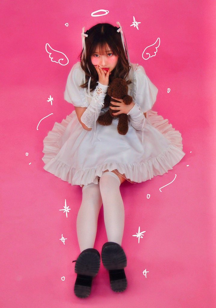 c_E2E84B's tweet photo. #作品撮り 👼
写真に描き込むのたのしいかわいい

モデル うる
ヘアセット @Eve_iff_Eureka 
スタイリング/メイク/カメラ@aideal_ideal 

#アイドル衣装 
#衣装製作 
#ロリィタ https://t.co/7OqhJZwhuc