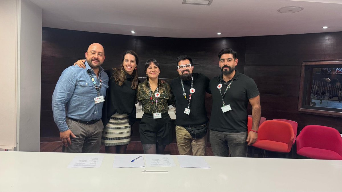 Celebro el acuerdo alcanzado por el Sindicato del Gam con la nueva Dirección ejecutiva y con el respaldo unánime del directorio de la corporación. Saludó la responsabilidad de todas las partes y el liderazgo de Alejandra Marti. Vamos que se puede!