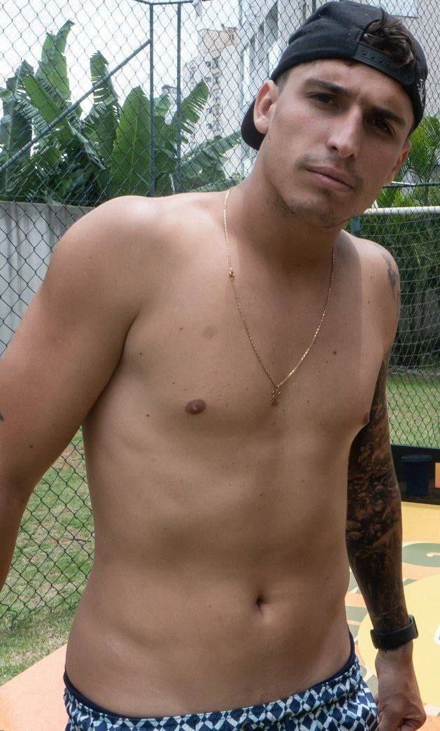 GOON PRIOR tweet media