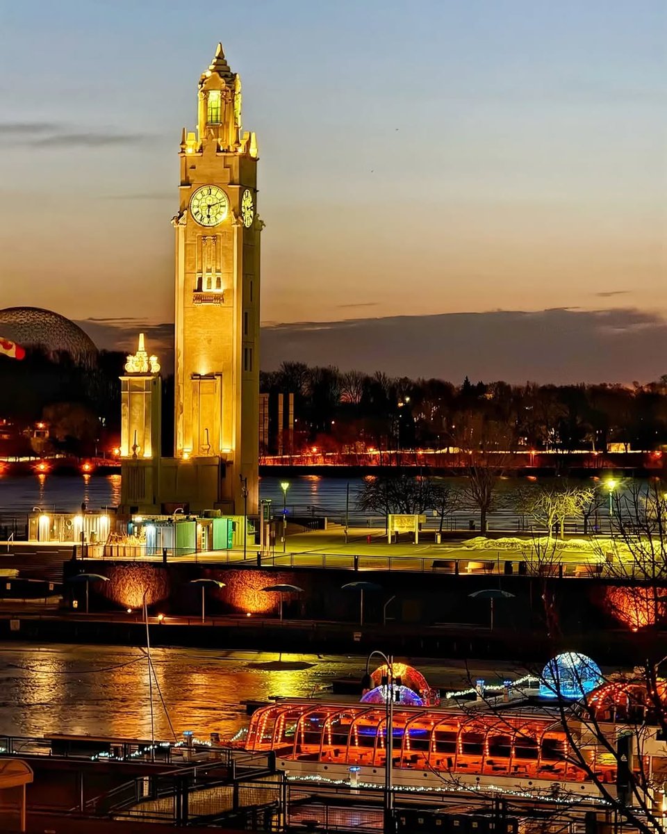 Magnifique fin de journée au Vieux-Port de Montréal ✨

📷 alexisffmtz <a href="/vieuxportmtl/">Vieux-Port Montréal - Old Port of Montréal</a> #Montréal #MTLmoments #PhotoduJour