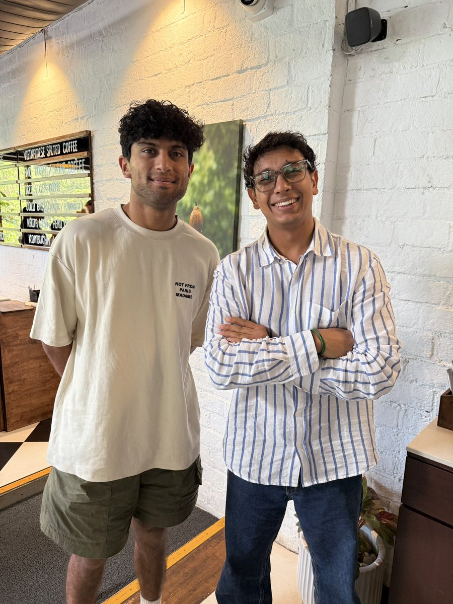 Bharat Solanki (@tedbharat) on Twitter photo Bumped into the youngest Ravindra from <a href="/ChennaiIPL/">Chennai Super Kings</a> 💛💛💛💛
#RachinRavindra
#yellove #csk Bumped into the youngest Ravindra from <a href="/ChennaiIPL/">Chennai Super Kings</a> 💛💛💛💛
#RachinRavindra
#yellove #csk