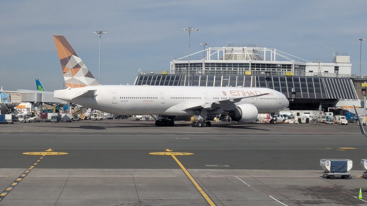 We see you <a href="/etihad/">Etihad Airways</a> 👀😍