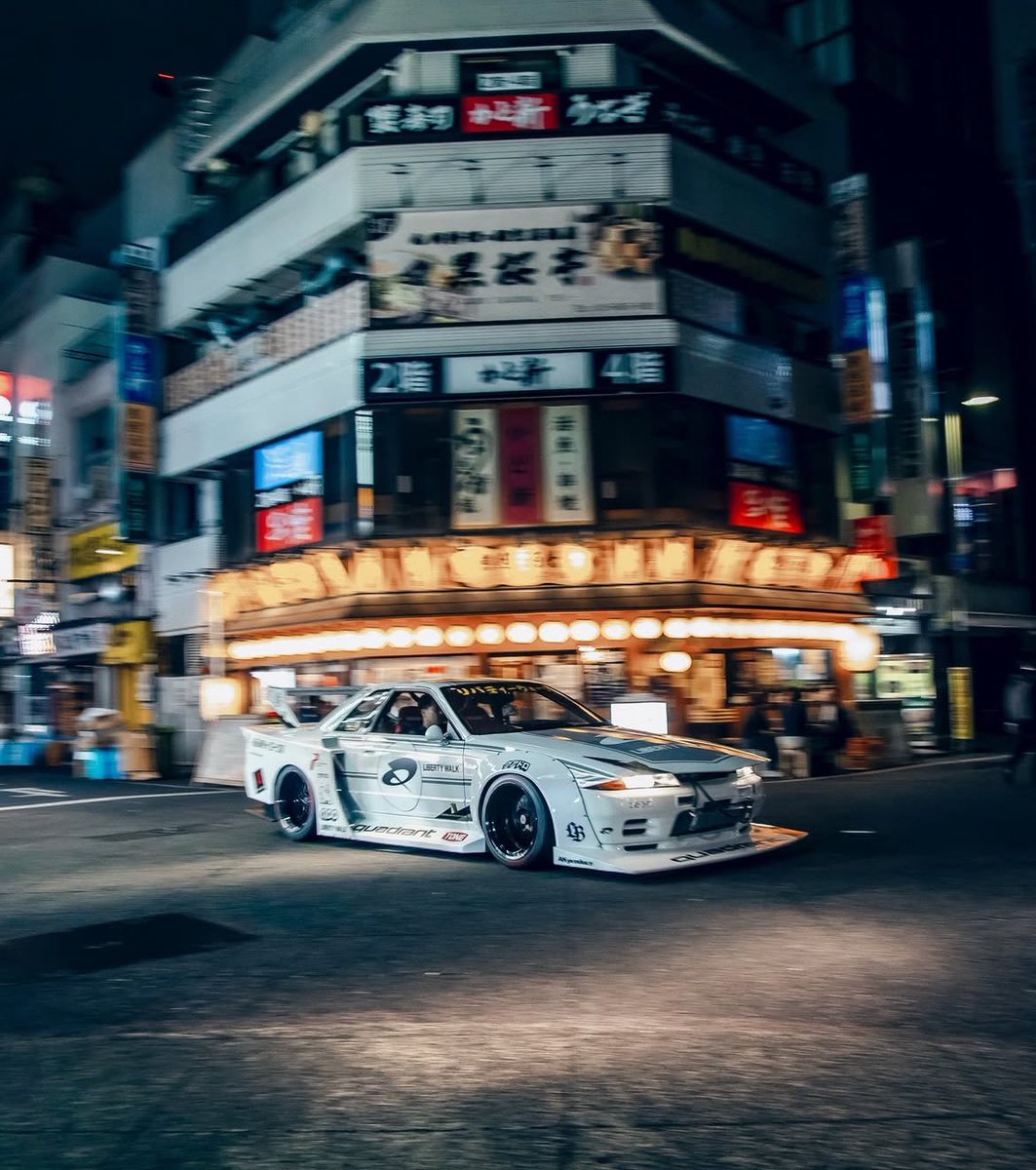 omg lando’s finally driving it 🤍