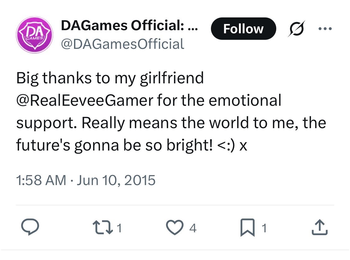 ultr4nima's tweet photo. we have confirmation he dated Chloe (formerly known as RealEeveeGamer) in June 2015, who was 17 at that point; not to mention the Really Interesting search autofill, taken straight from a stream of his
these are screenshots i have taken myself, you can't falsify this shit https://t.co/2RZ7UknVis