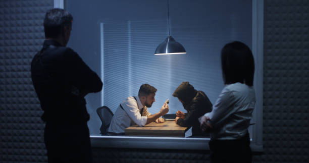 chockshandle's tweet image. #Interrogation 🔽

# "சட்டம், நீதி, நிர்வாகம், அரசு" என்ற சுழலில் மிக முக்கியமான விஷயமாக இருப்பது "Interrogation".

# Interrogation மூலம் தான் குற்றச்செயல், பிடிக்கப்பட்ட குற்றவாளியின் பின்னணி, குற்றச்செயலுக்கான காரணம் குறித்து தெரிய முடிகிறது.

# இரு உலகப்போர்கள், வியட்நாம்