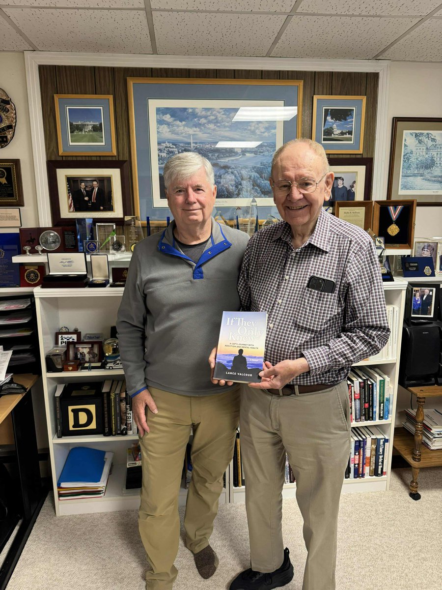 Lance Valcour 🇨🇦 (@lance_valcour) on Twitter photo WONDERFUL to visit my dear friend and mentor <a href="/HarlinMcewen/">Harlin R. McEwen</a> and his lovely wife Louise yesterday in beautiful Ithica NY!
Harlin was kind enough to purchase my new book and shared it here on LinkedIn. As Lise and I were driving home, we thought it would be nice to loop by their WONDERFUL to visit my dear friend and mentor <a href="/HarlinMcewen/">Harlin R. McEwen</a> and his lovely wife Louise yesterday in beautiful Ithica NY!
Harlin was kind enough to purchase my new book and shared it here on LinkedIn. As Lise and I were driving home, we thought it would be nice to loop by their