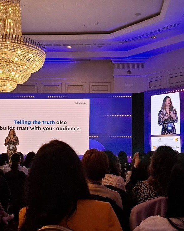 #EmployerBranding? It’s not about “we’re a family.”

Ana from Mirro just got back from the Employer Branding event in Bucharest, where Emily Firth took the stage and said it loud and clear: authenticity &gt; clichés.

Loved hearing these fresh takes—who else was there?

#HR