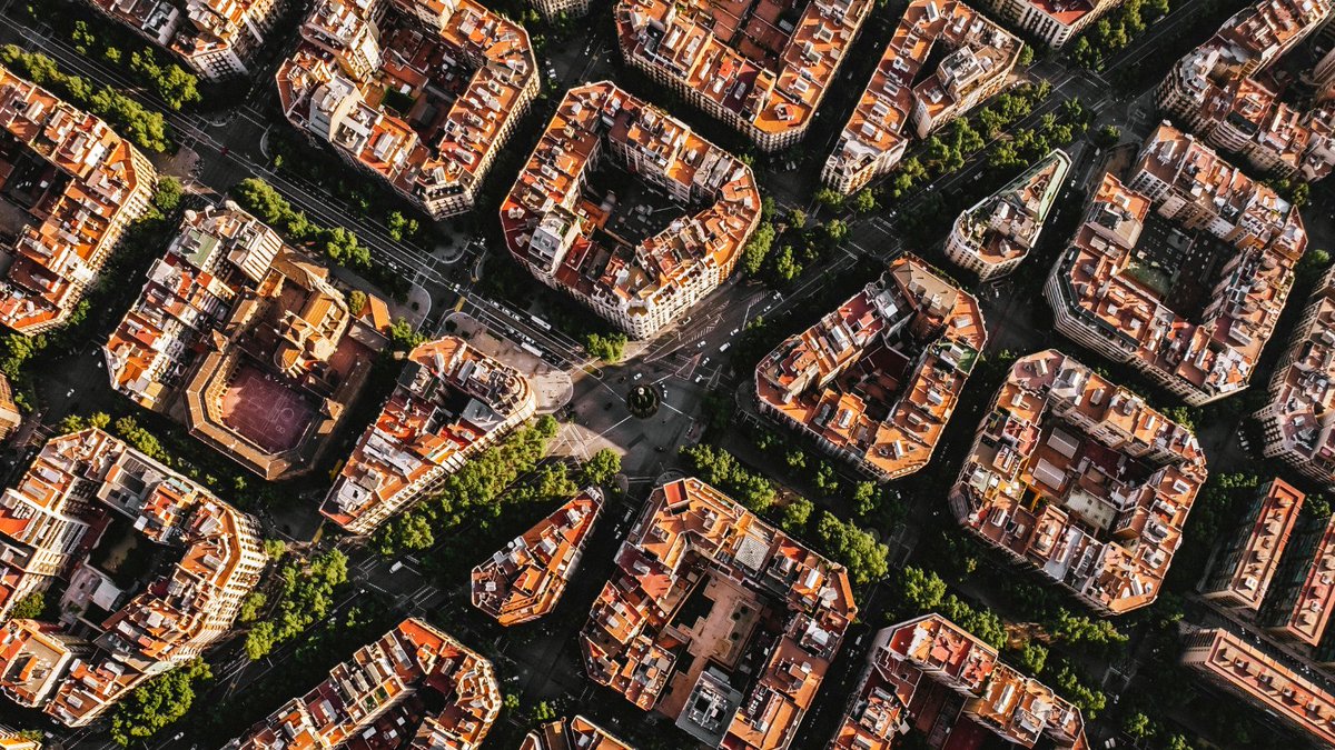 📢 Les superilles milloren la salut a Barcelona! 🌍✨

Un estudi amb participació de l’<a href="/IDIAPJGol/">IDIAPJGol</a> confirma: menys contaminació, millor son i més interacció social.

📊 Dades clau:
✅ -25% NO₂ i -17% PM10 a Sant Antoni
✅ Millores puntuals a Horta
✅ +50% dels residents noten