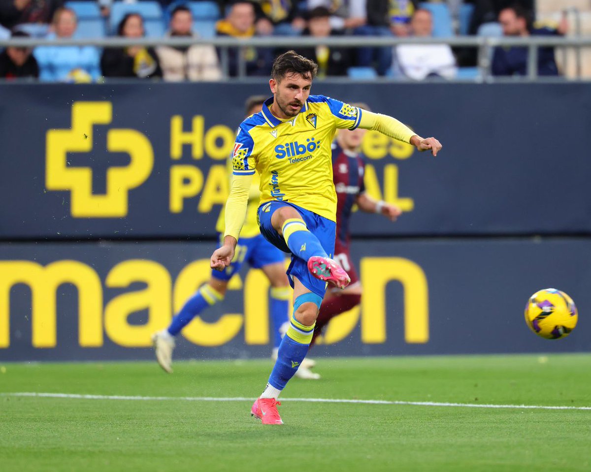 Víctor Chust tweet media