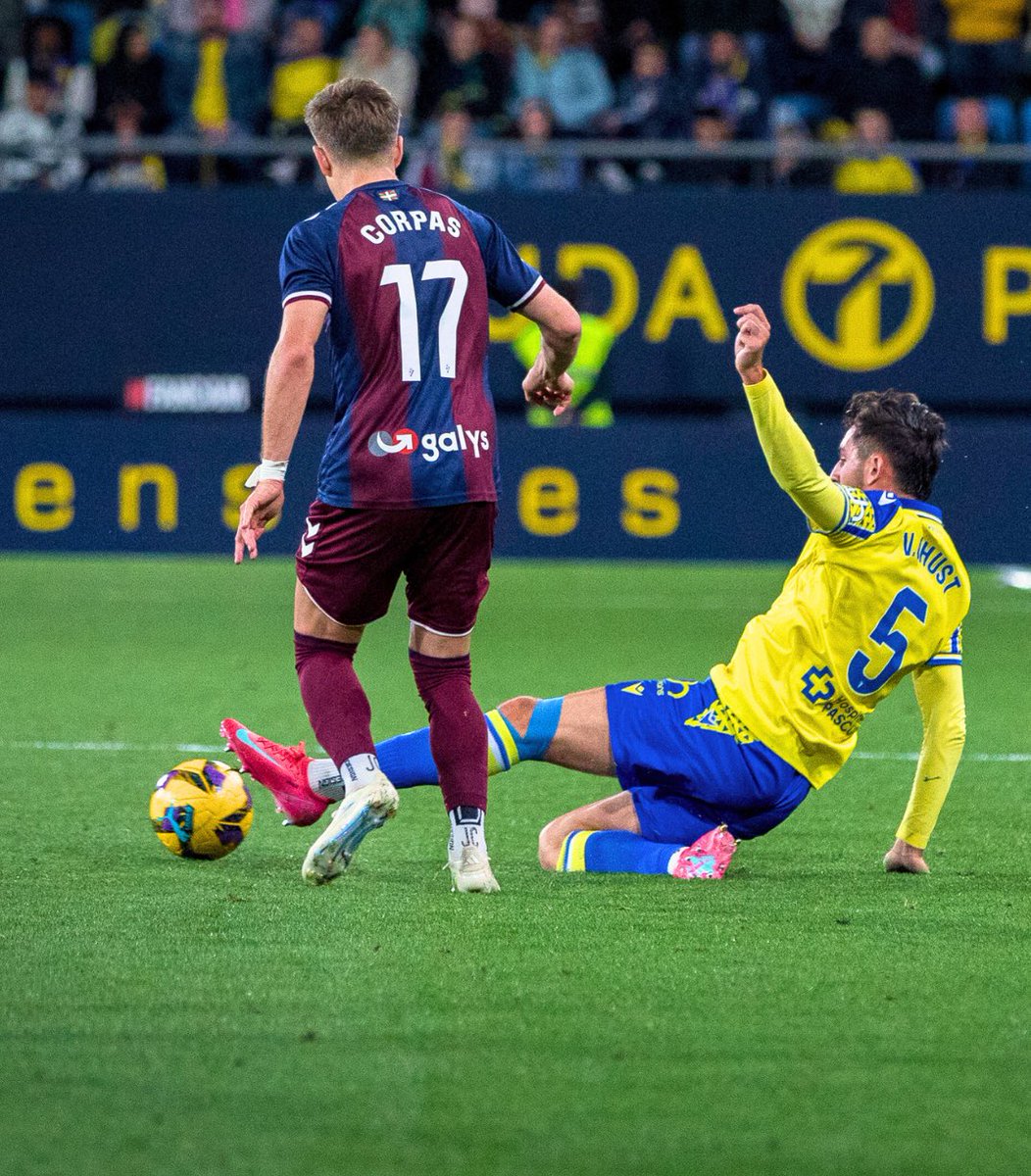 Víctor Chust tweet media