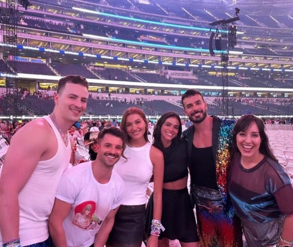 Lembrei que eu tenho foto com a Bruna Marquezine diferente de um certo alguém