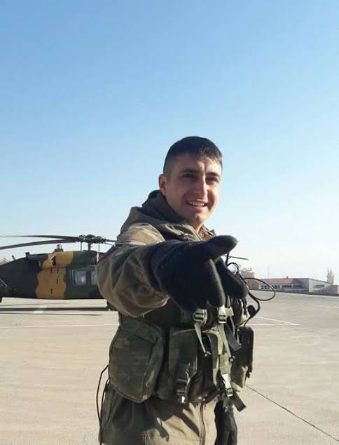 Önce Gazi, Sonra Şehit...
Ruhun şad olsun Şehidim..

ŞEHİT Uzman Çavuş Efe Osman Apaydın 🇹🇷