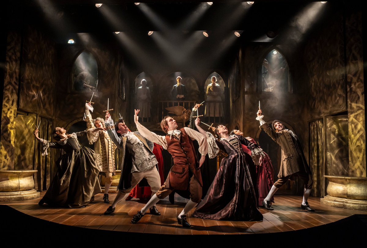 KevinWilsonPR's tweet photo. ⭐️⭐️⭐️⭐️⭐️ 5 stars for @stilettomusical at @CharingCrossThr 

"A deeply compelling theatrical experience - a breathtaking night of enchanting music, stunning costumes, imaginative staging and outstanding performances" FairyPowered

📸 Johan Persson https://t.co/yaKJFgCZyS