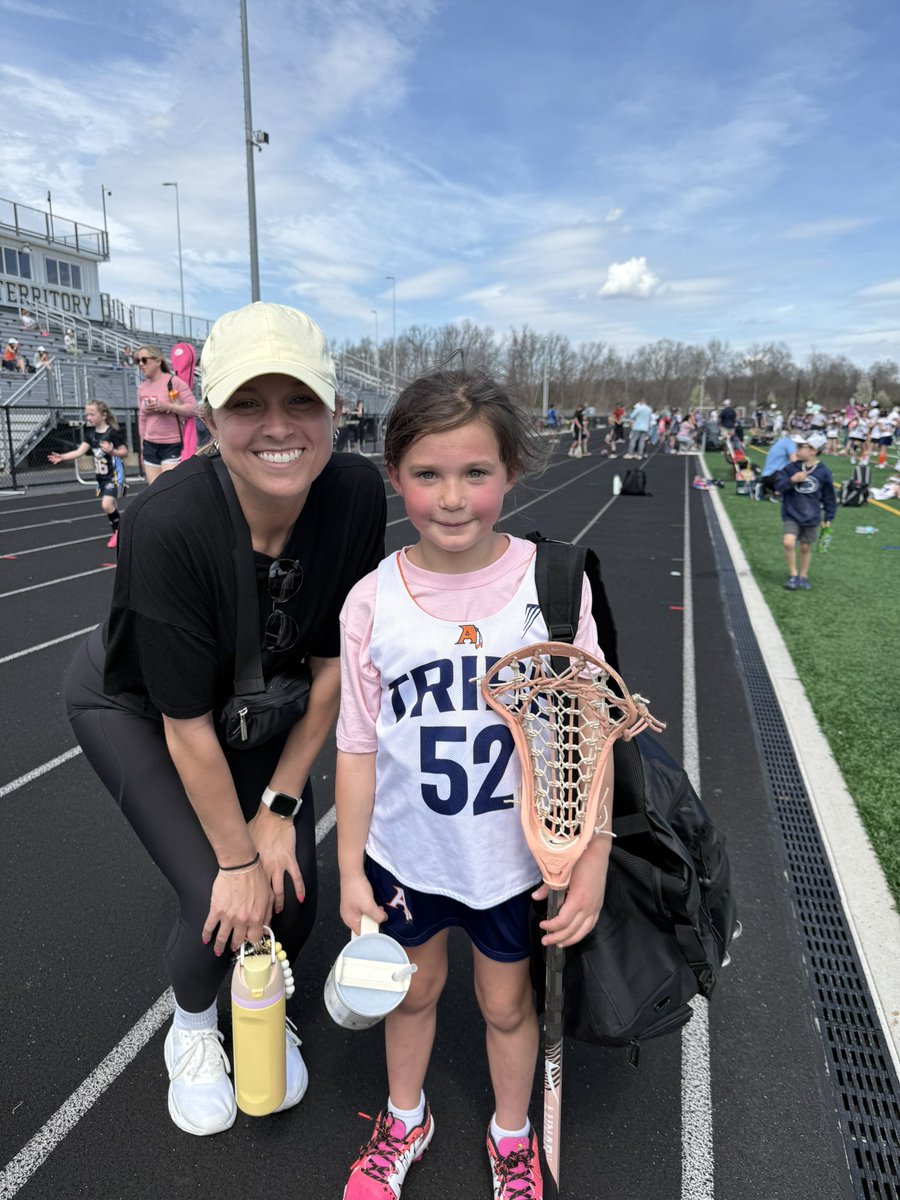 MissElizabethB tweet media