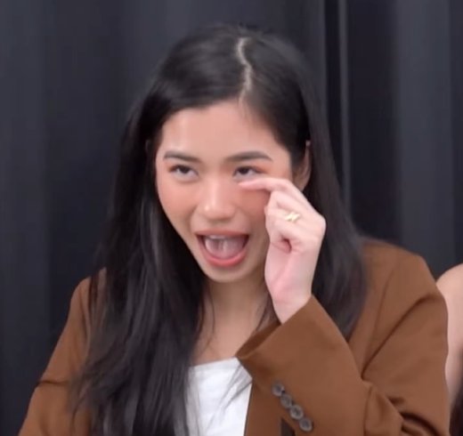 Prof_Fangirl18's tweet photo. @bini_mikha @bini_aiah Engseyeeee https://t.co/a3iFSnAgNg