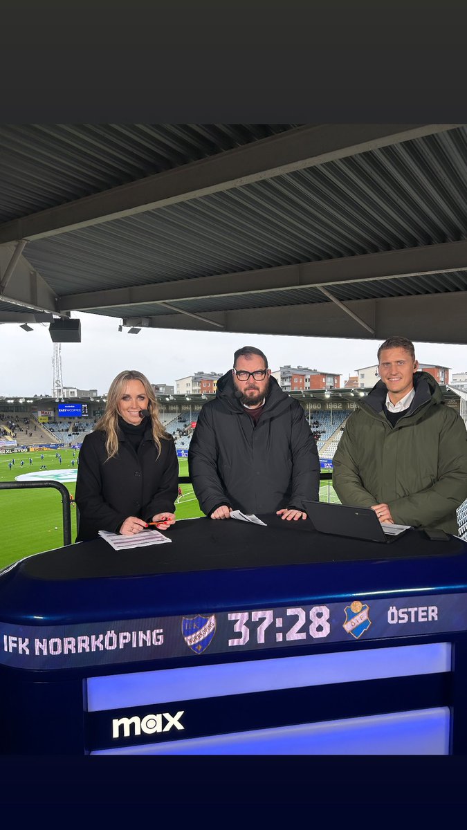 KarinFrick's tweet photo. I helgen var det allsvensk premiär! Och vilken premiär sen! Så roligt att vara igång igen och med världens bästa gäng dessutom. Sista allsvenska säsongen på Max och därmed min sjätte och sista. Känns vemodigt men ska njuta! Tack för alla fina ord om helgen! ❤️
#allsvenskan https://t.co/0TYHBKuorP
