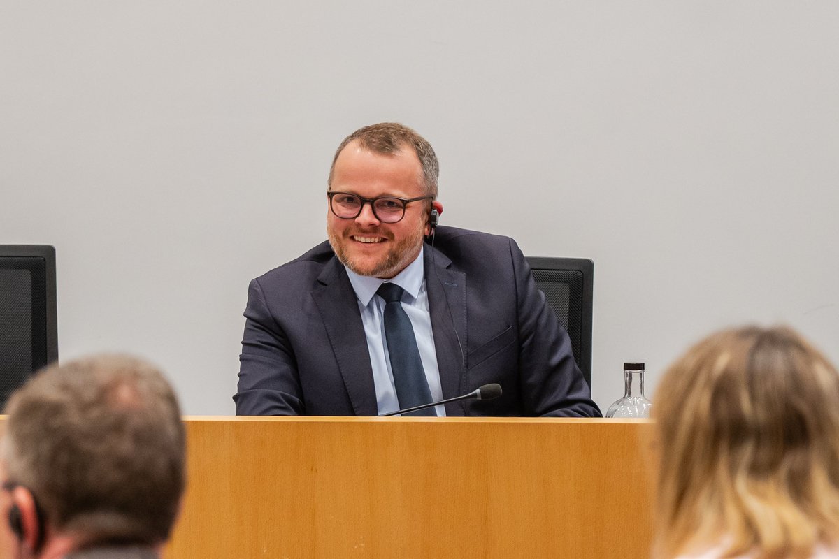 ✅ Nous l’avons dit, nous l’avons fait !

Ce jour marque un tournant majeur pour l'avenir énergétique de notre pays. Le Parlement fédéral, réuni en commission, a voté en première lecture la modification de la loi de 2003 sur la sortie du nucléaire. Ce vote historique constitue