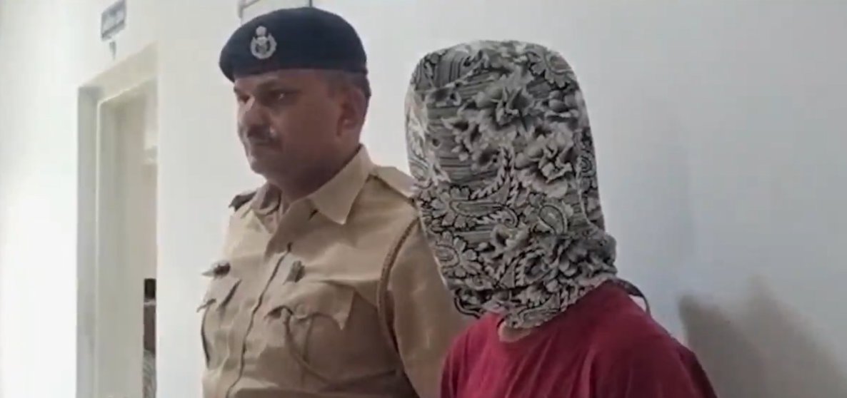 Surat police nabs man for harassing Hindu schoolgirl