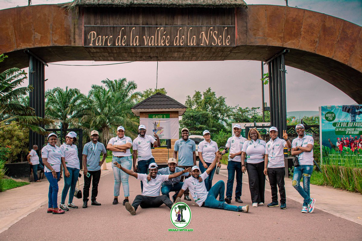 #CANP2025Throwback

Clap de fin pour une semaine intense ! 
Clôture en beauté pour les fellows du PACN et l’équipe MKAAJI MPYA avec une immersion au Parc de la Vallée de la N’sele. Un moment enrichissant pour découvrir la biodiversité et d’observation de la faune.