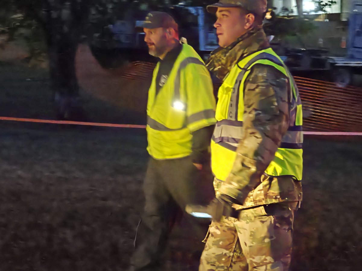 SCSG1670's tweet image. Day 4, Table Rock Wildfire, 0600: South Carolina State Guard forces prepare for another day assisting fire fighting crews and Incident Command as they prepare to resume activities. #wildfire #tablerockcomplexfire #SCMedia #tablerockcomplex #scwildfire #scang #SCSG