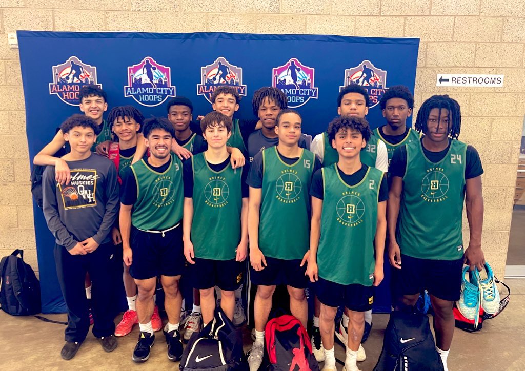 CoachVargas1's tweet image. The Huskies had✌️dudes who really showed growth this past weekend at the @AlamoCityHoops1 #Launch. Jaylen Conrad (‘26) poured in 27 to lead the Huskies past SW Legacy while Isaiah Hernandez (‘27) soured in for 22 (all in the paint) to spark a comeback victory over South San.