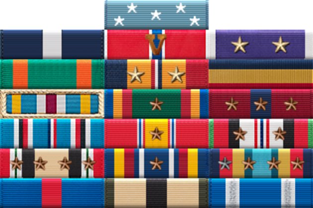 statesdivided21's tweet photo. @lock_dok @quiett_chris @durden_actual @TheAKGuy @DonutOperator I found a pic of his glorious rack. And it's only three Purple Hearts. https://t.co/0FhvZGqhGb
