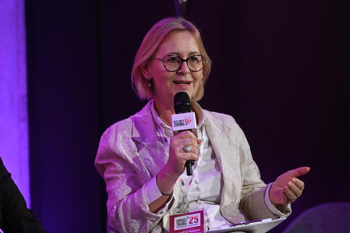 Rzecznicy Zdrowia (@rzecznicyzdr) on Twitter photo Anna Kupiecka <a href="/AKupiecka/">Anna Kupiecka</a> , Prezes Fundacji „Onkocafe – Razem Lepiej” <a href="/OnkoCafe/">Fundacja OnkoCafe</a>
„Zwiększenie wczesnych wykryć umożliwi nam inne leczenie i osiągnięcie wyników zmniejszenia niepotrzebnych zgonów, których w tej chwili mamy zbyt dużo. Na przekroju Europy niestety jesteśmy w ogonie. Anna Kupiecka <a href="/AKupiecka/">Anna Kupiecka</a> , Prezes Fundacji „Onkocafe – Razem Lepiej” <a href="/OnkoCafe/">Fundacja OnkoCafe</a>
„Zwiększenie wczesnych wykryć umożliwi nam inne leczenie i osiągnięcie wyników zmniejszenia niepotrzebnych zgonów, których w tej chwili mamy zbyt dużo. Na przekroju Europy niestety jesteśmy w ogonie.