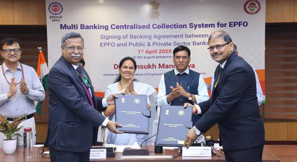 PIB_India's tweet photo. EPFO Expands Banking Network, 15 Additional Banks Empanelled for Collection of EPFO Contributions Taking Total Number to 32 Banks

EPFO 3.0 will make EPFO as Accessible and Efficient as Banks: Union Minister @mansukhmandviya 

Read here: https://t.co/sp030x8GAZ https://t.co/JYkPrzaA1P